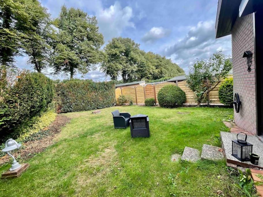 Studioappartement Mit Privatgarten In Ruhiger Wohnsiedlung Neumünster Eksteriør billede
